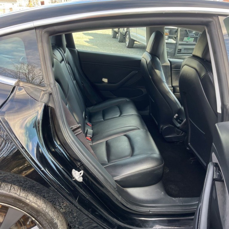 2020 Tesla Model 3 Image 14