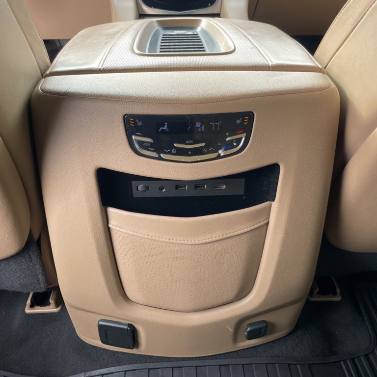 2019 Cadillac Escalade Image 13