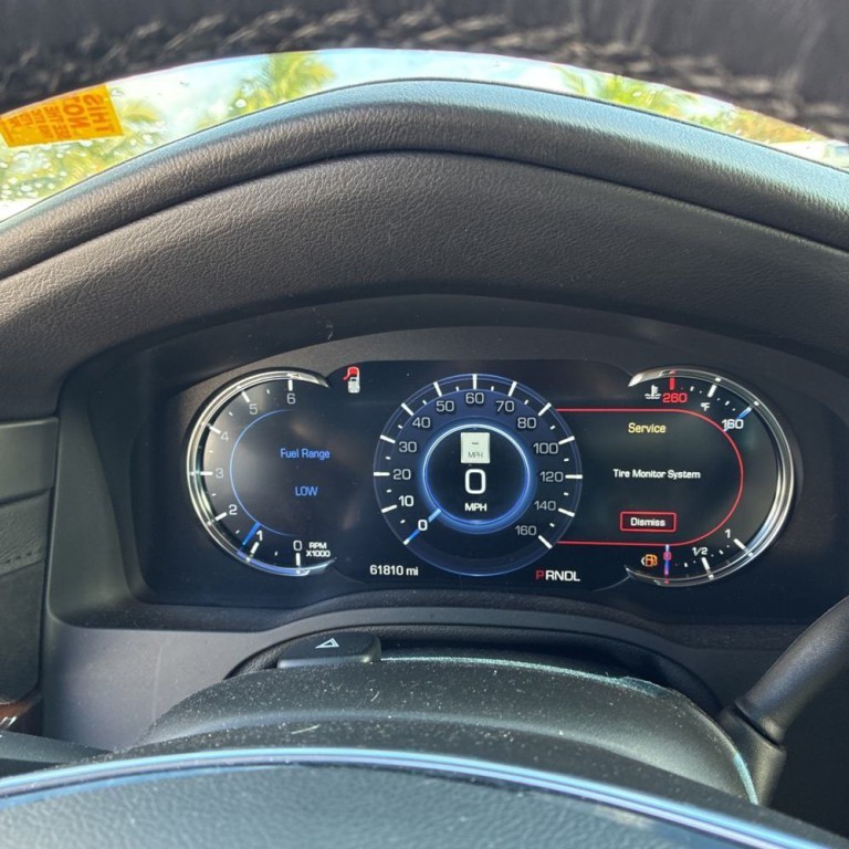 2019 Cadillac Escalade Image 9