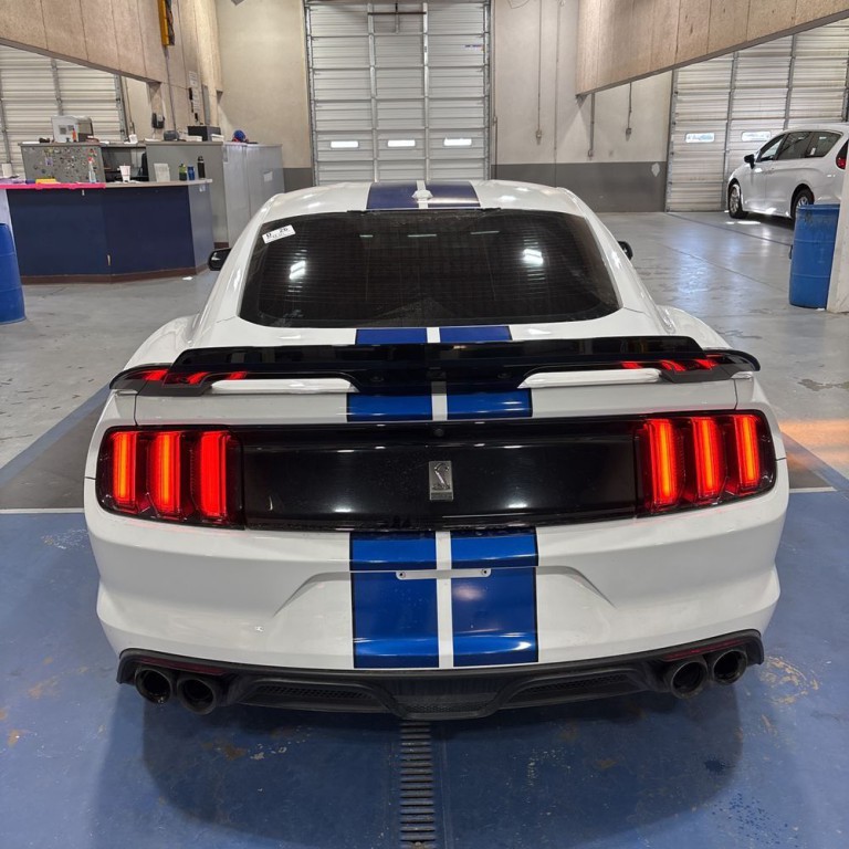 2017 Ford Mustang Image 6