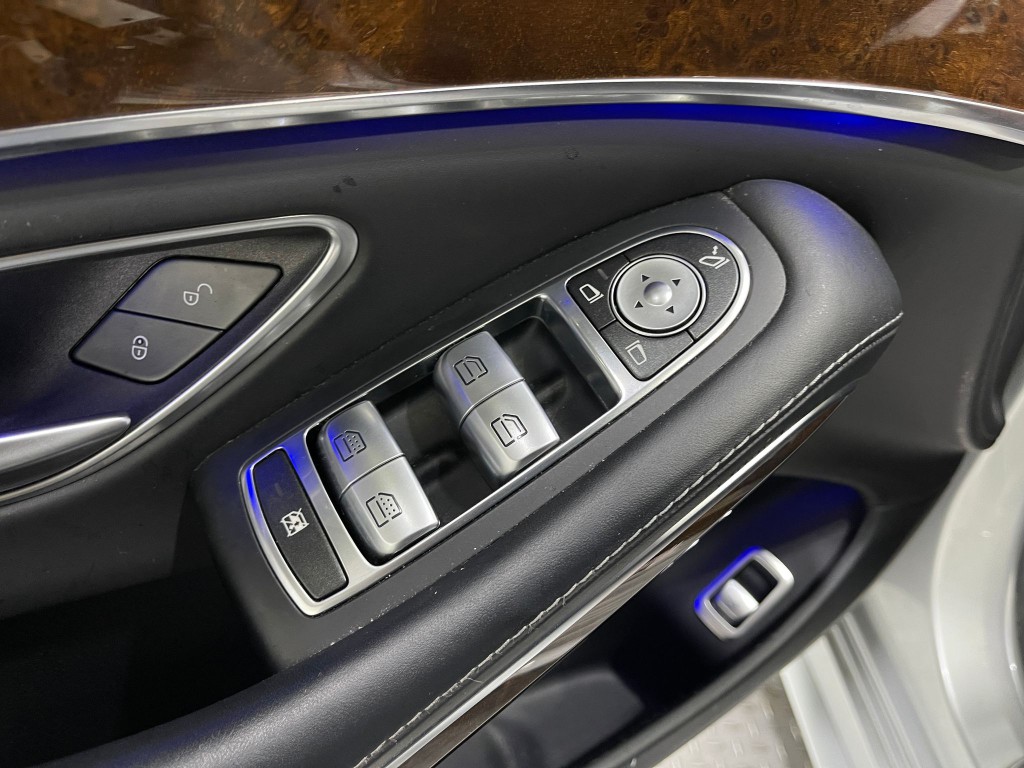 2015 Mercedes-Benz S-Class Image 15