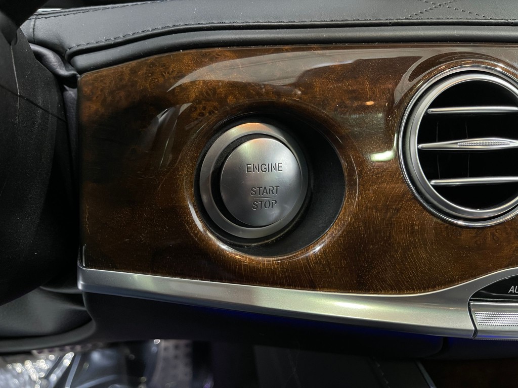 2015 Mercedes-Benz S-Class Image 21