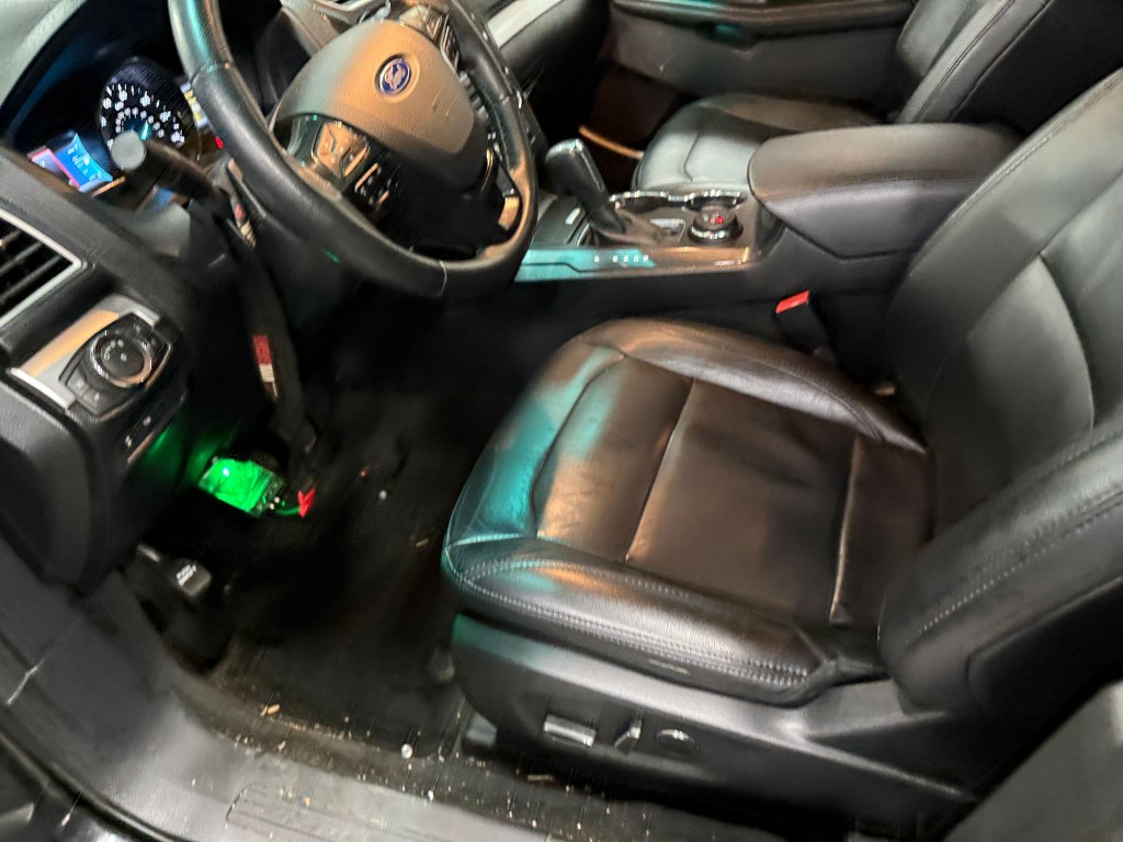 2016 Ford Explorer Image 5
