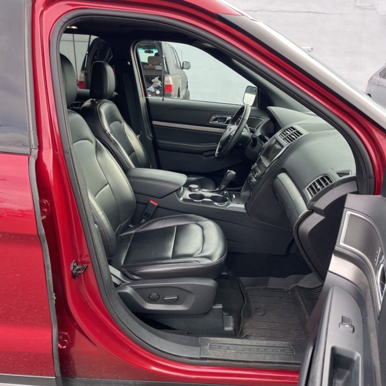 2019 Ford Explorer Image 6