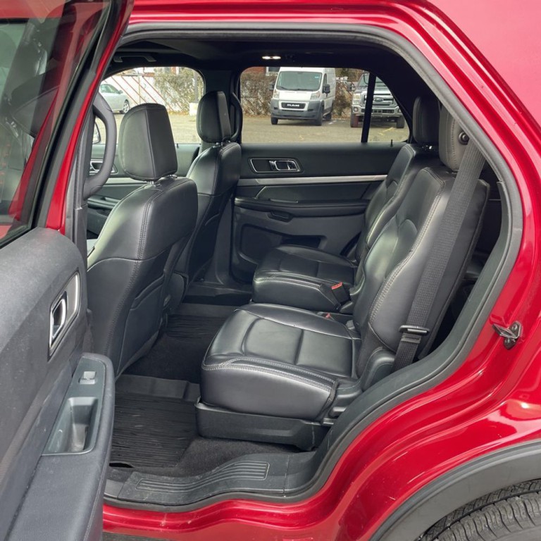 2019 Ford Explorer Image 12