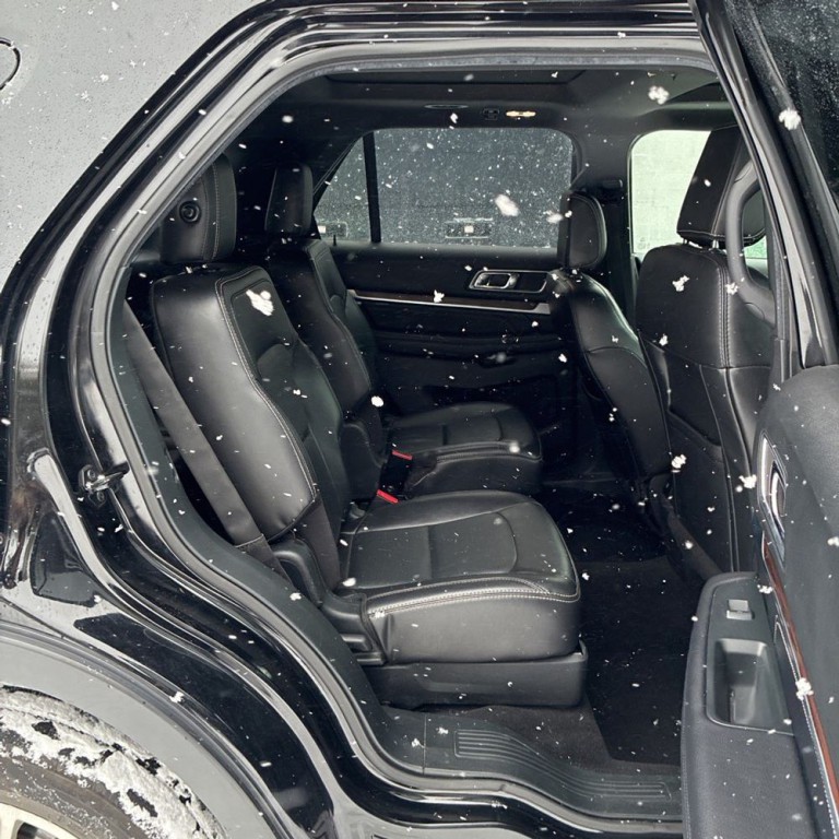 2018 Ford Explorer Image 12