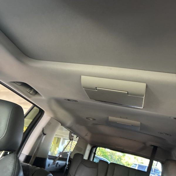 2015 Cadillac Escalade Image 14