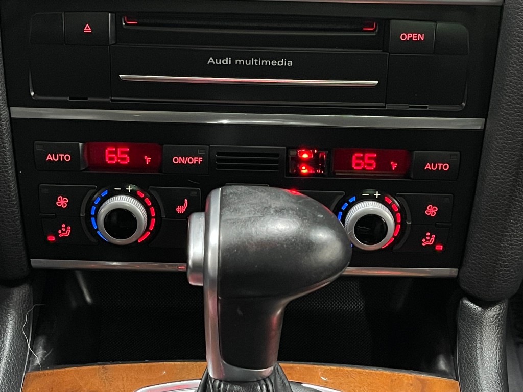 2015 Audi Q7 Image 27