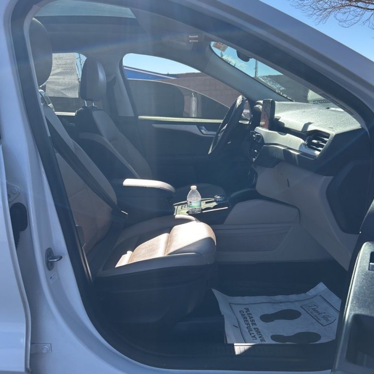 2022 Ford Escape Image 8