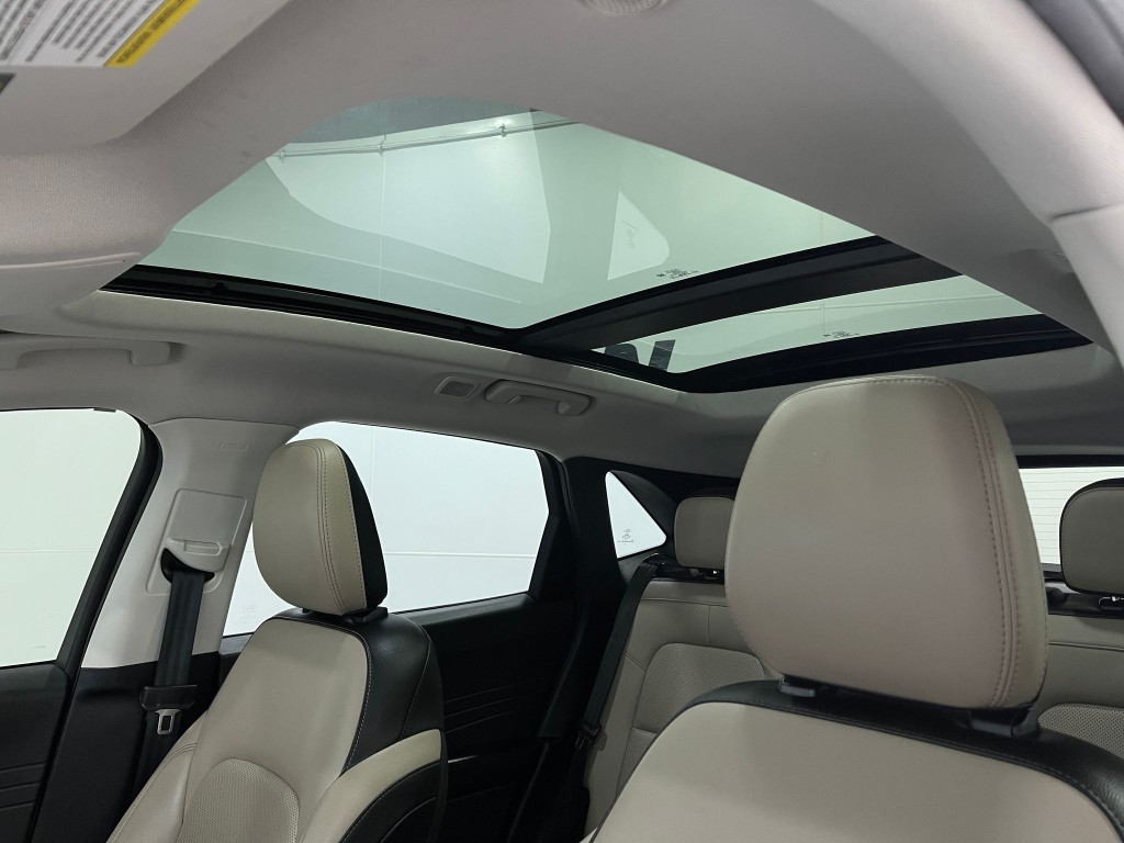 2022 Ford Escape Image 12