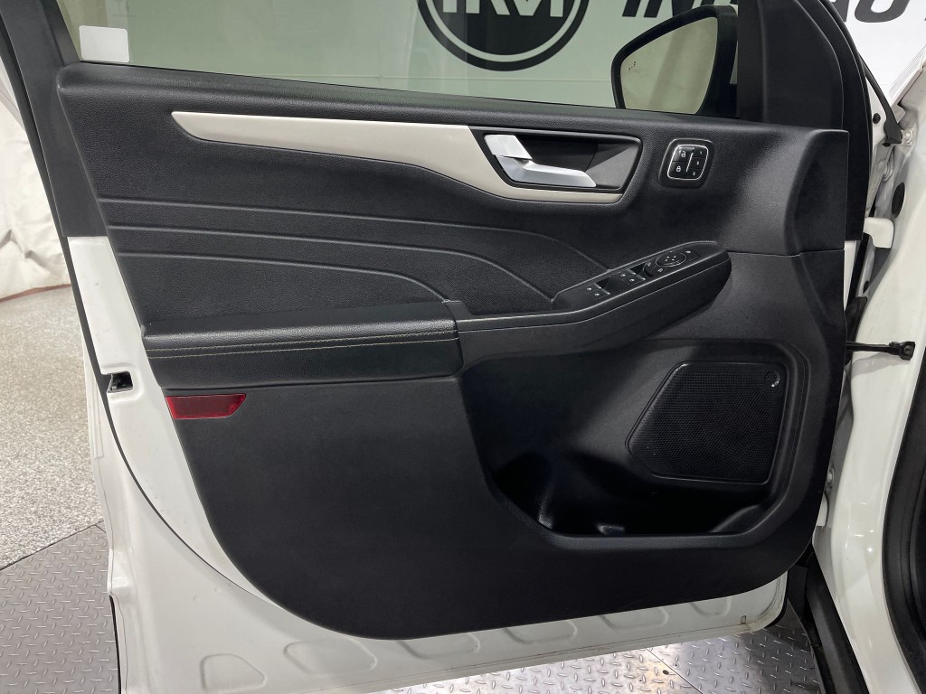 2022 Ford Escape Image 15