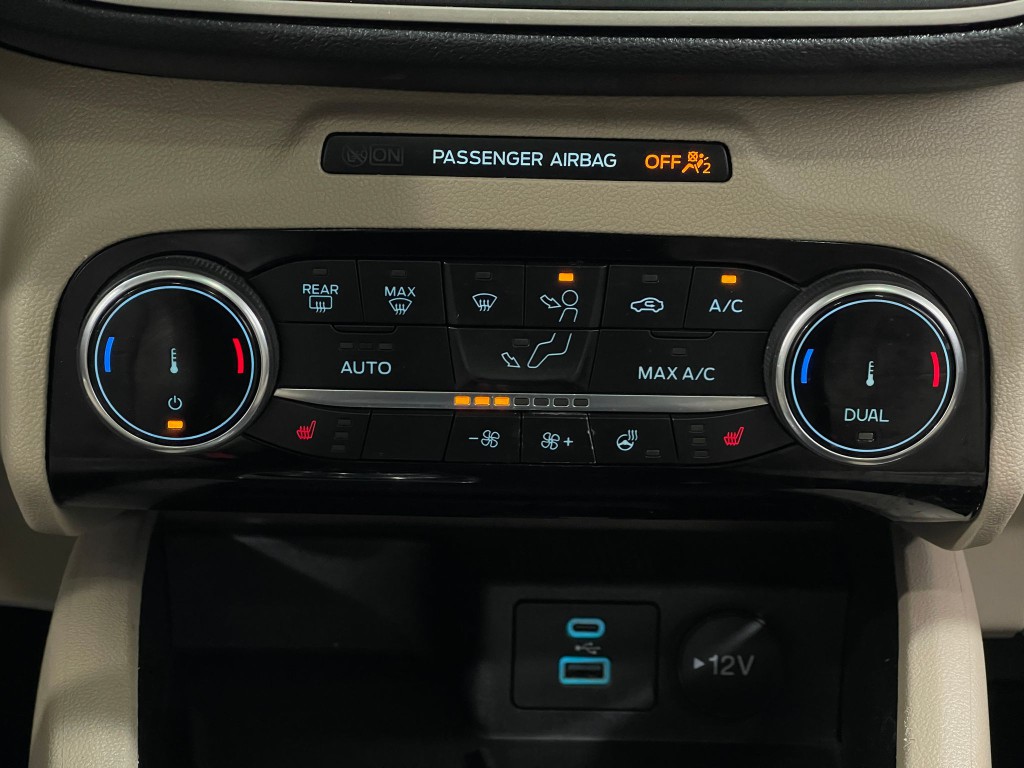2022 Ford Escape Image 25