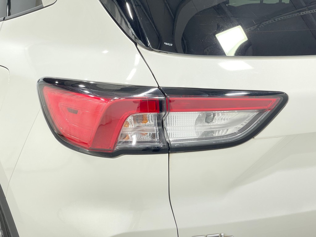 2022 Ford Escape Image 34