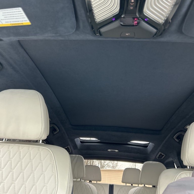 2021 BMW X7 Image 15