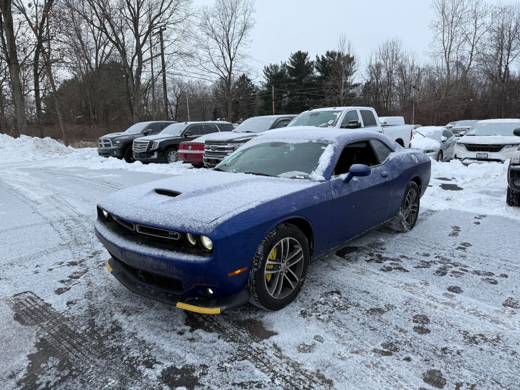 2019 Dodge Challenger Image 2