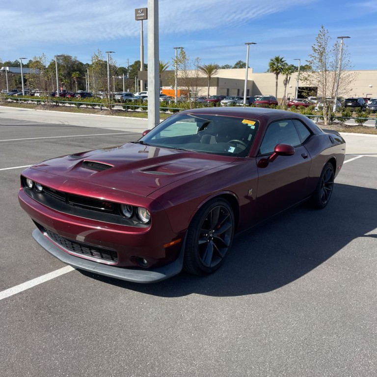 2019 Dodge Challenger Image 2