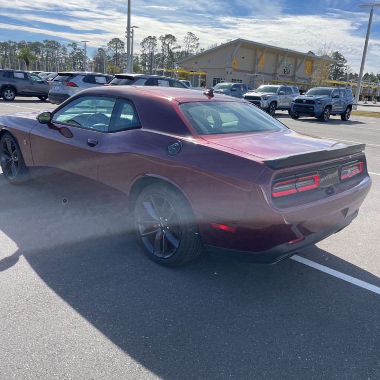 2019 Dodge Challenger Image 4