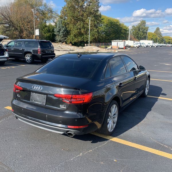 2017 Audi A4 Image 5