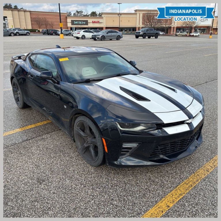 2017 Chevrolet Camaro Image 1