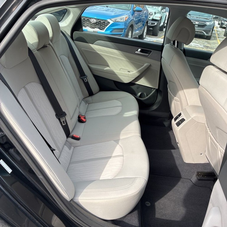 2017 Hyundai Sonata Image 9
