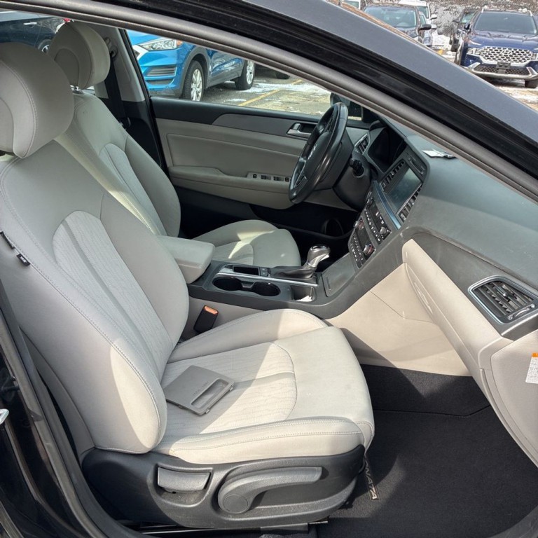2017 Hyundai Sonata Image 6