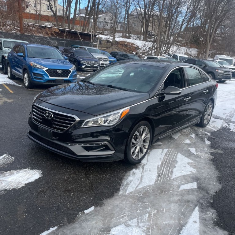2015 Hyundai Sonata Image 2