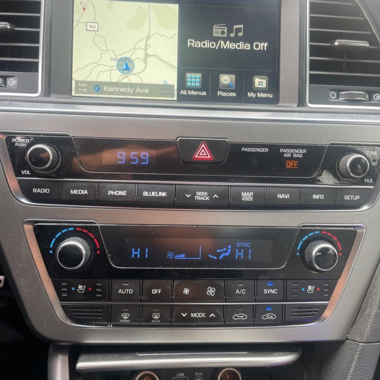 2015 Hyundai Sonata Image 9