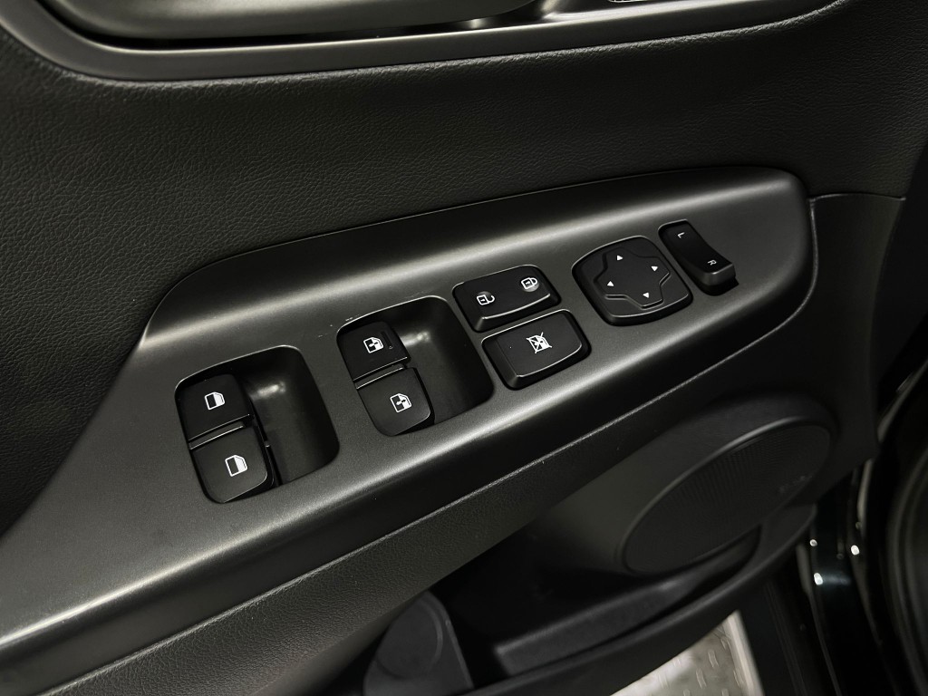 2021 Hyundai Kona Image 16