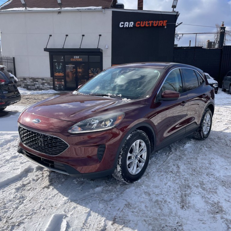 2021 Ford Escape Image 3