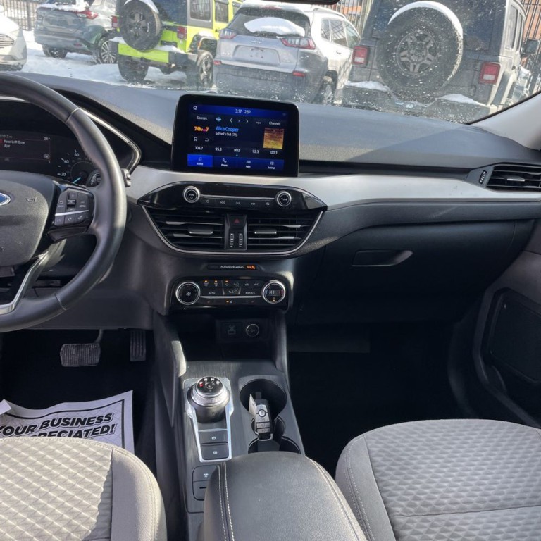 2021 Ford Escape Image 9