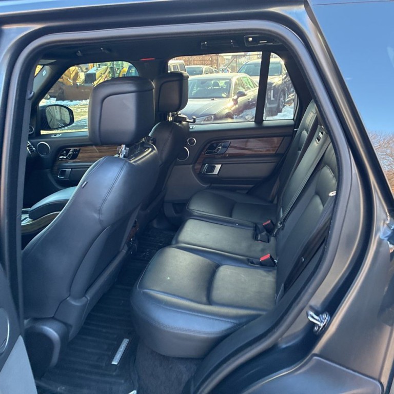 2019 Land Rover Range Rover Image 16