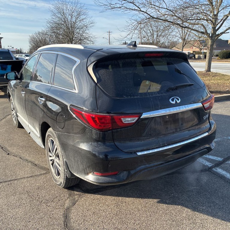 2017 INFINITI QX60 Image 4