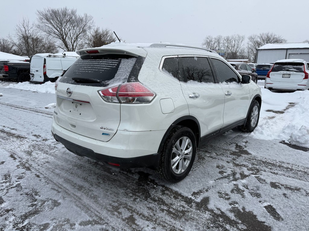 2015 Nissan Rogue Image 3