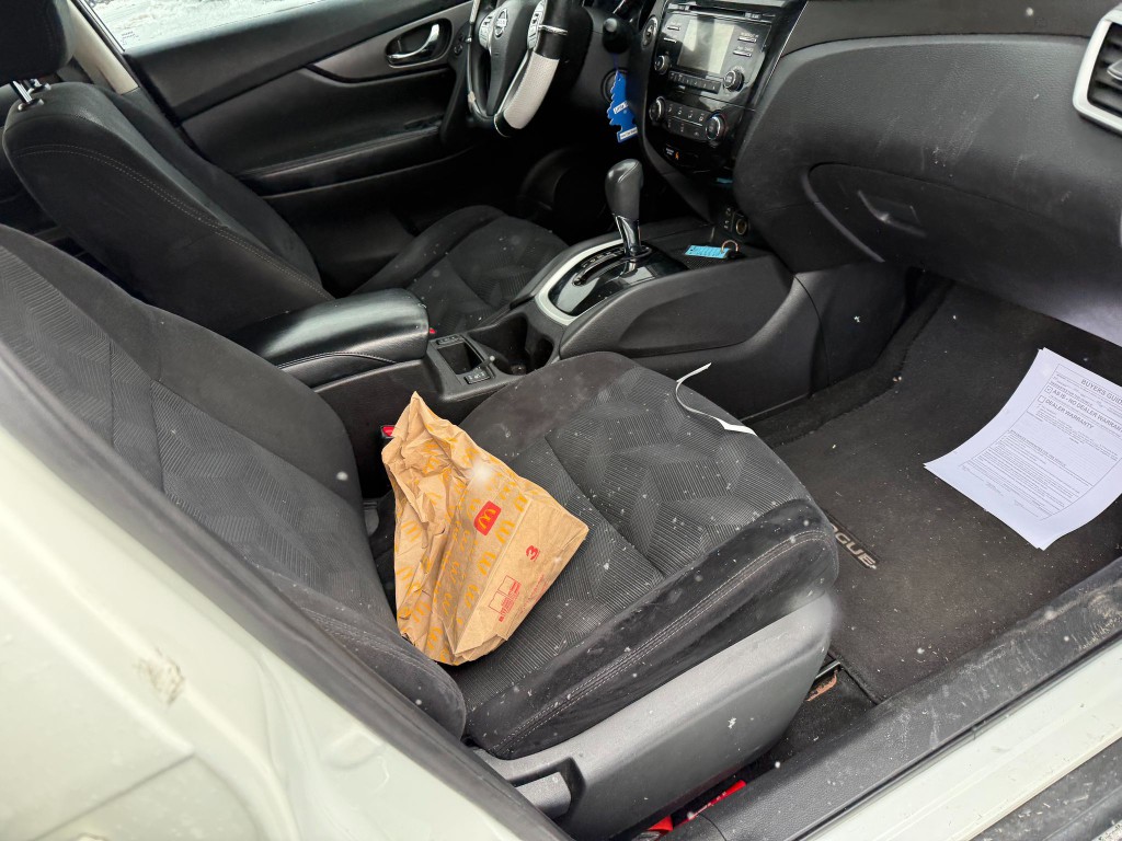 2015 Nissan Rogue Image 6