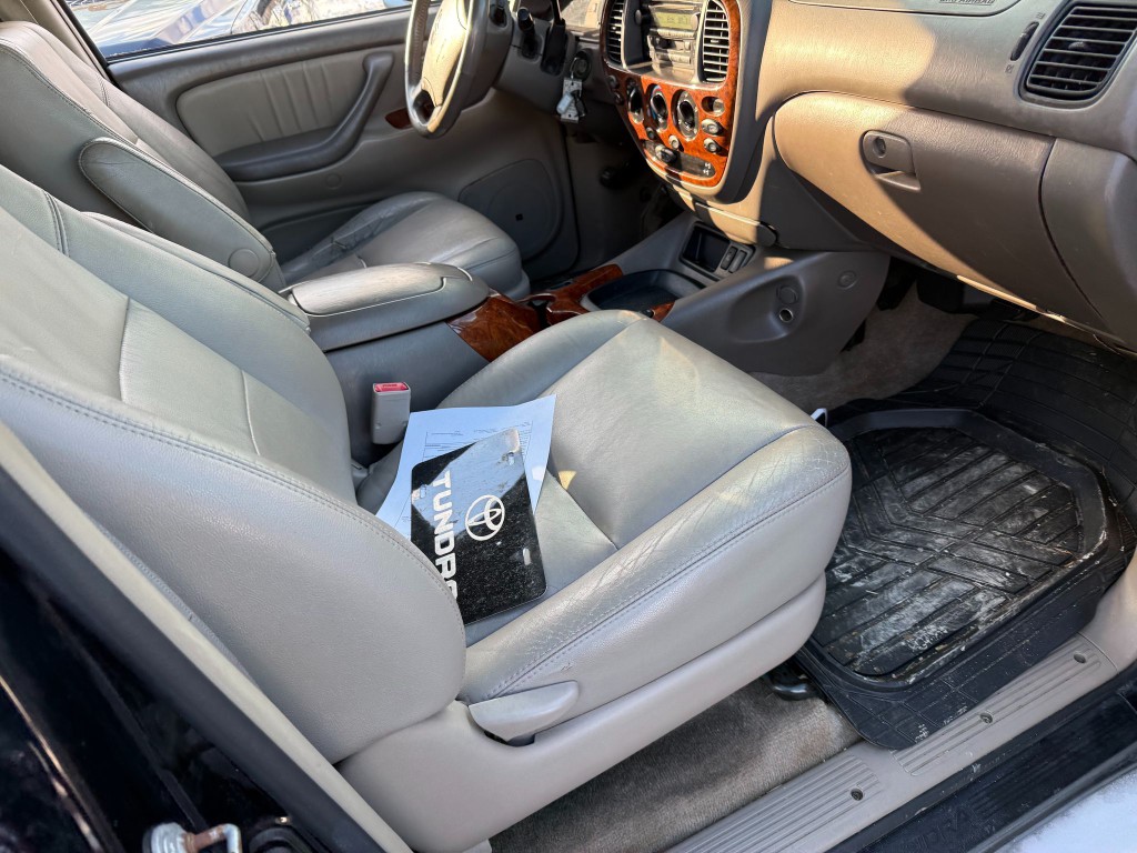 2005 Toyota Tundra Image 6