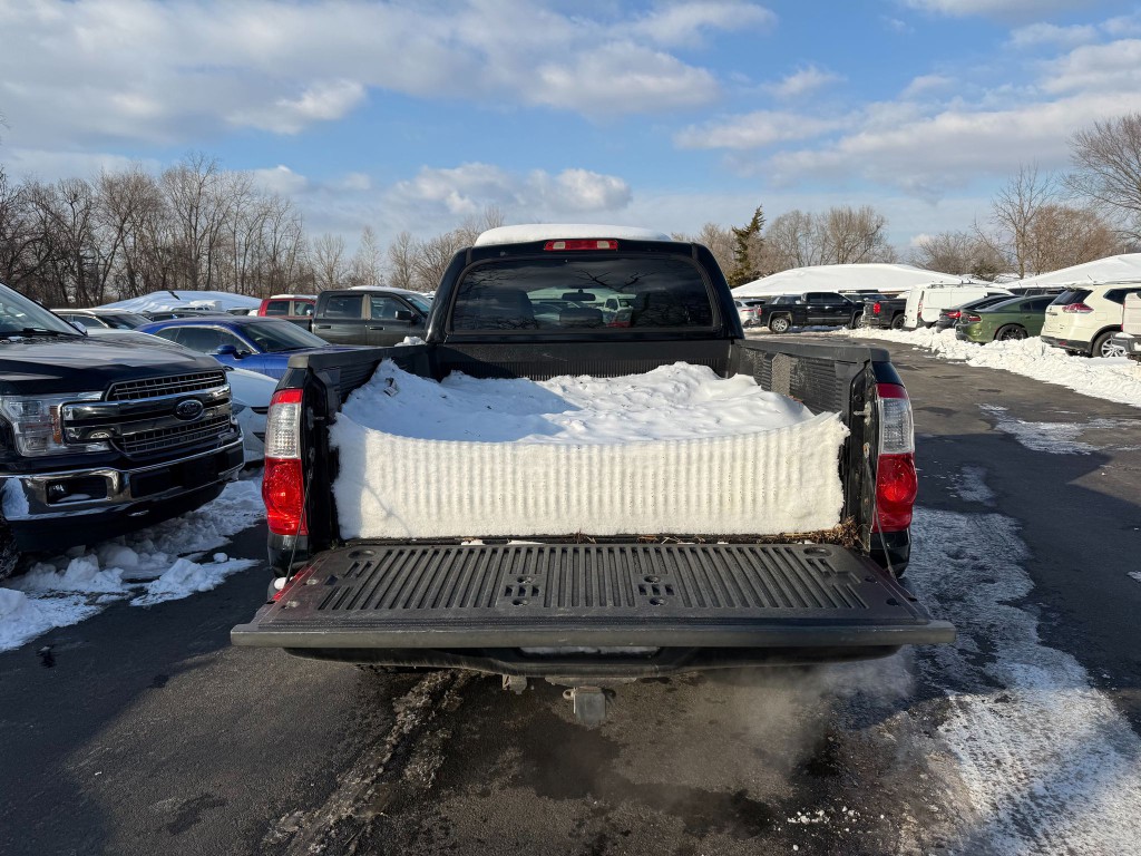 2005 Toyota Tundra Image 9