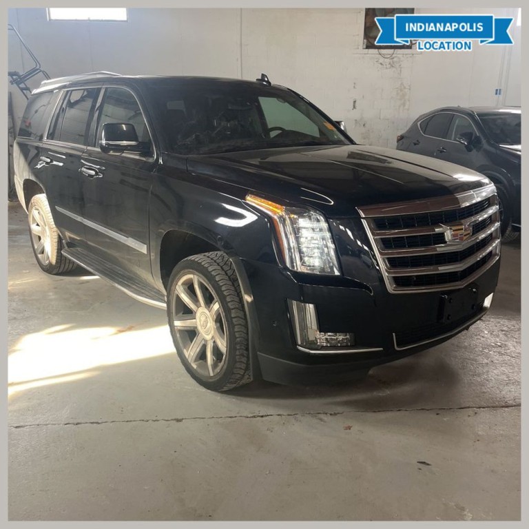 2017 Cadillac Escalade Image 1