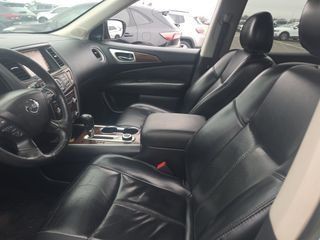 2019 Nissan Pathfinder Image 4