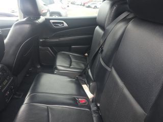 2019 Nissan Pathfinder Image 8