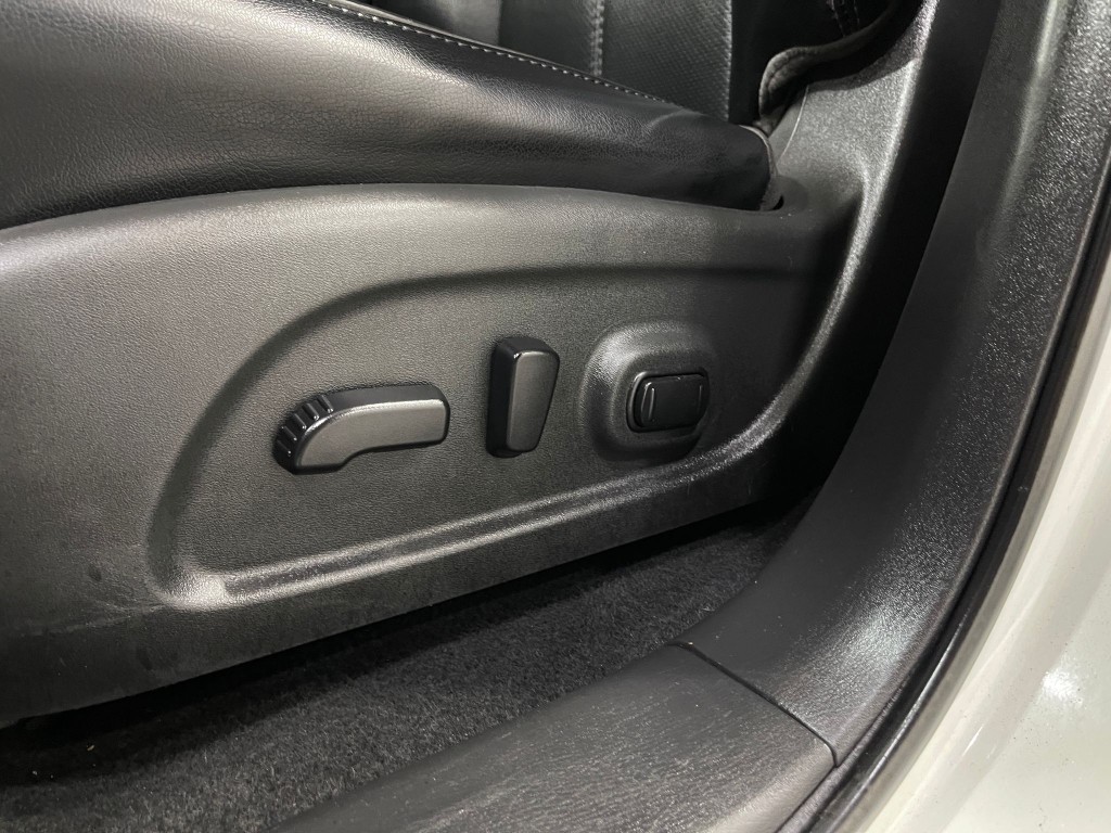 2019 Nissan Pathfinder Image 17