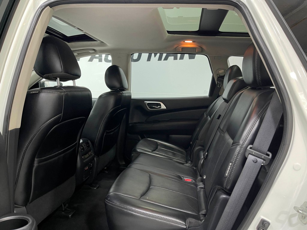 2019 Nissan Pathfinder Image 30