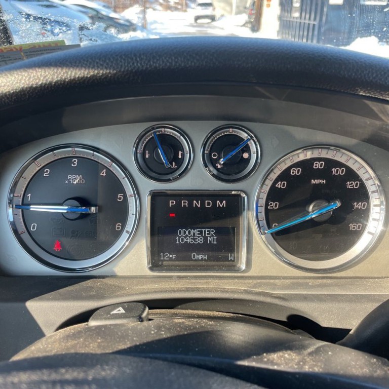 2014 Cadillac Escalade Image 8