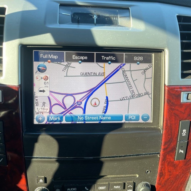 2014 Cadillac Escalade Image 11