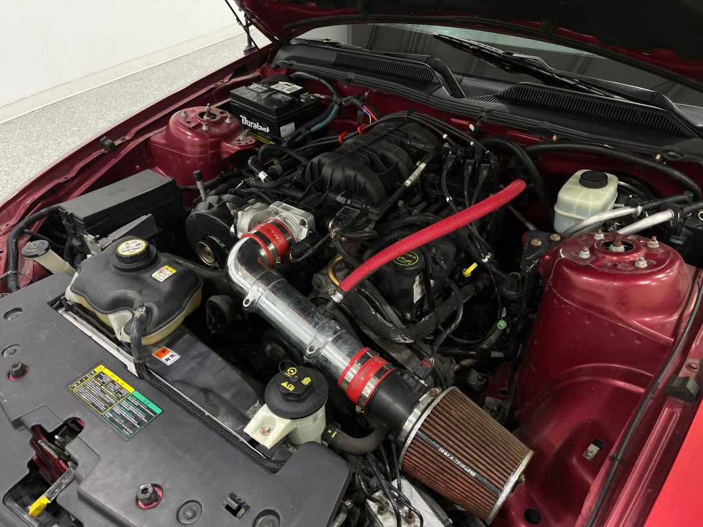 2005 Ford Mustang Image 24