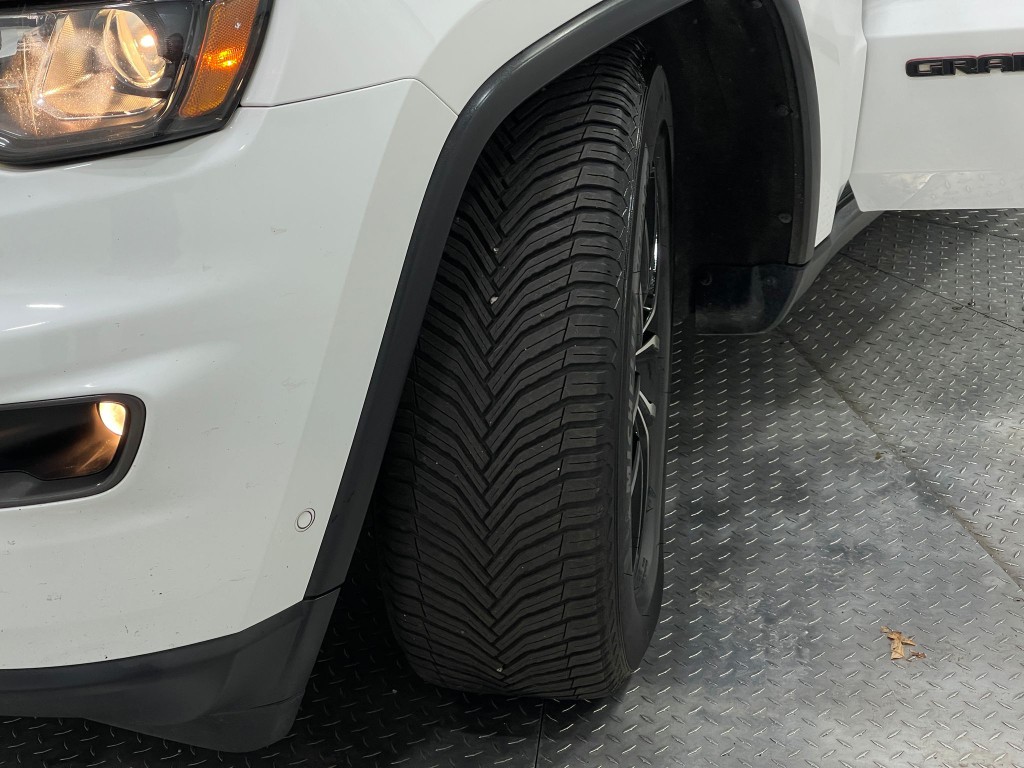 2019 Jeep Grand Cherokee Image 36