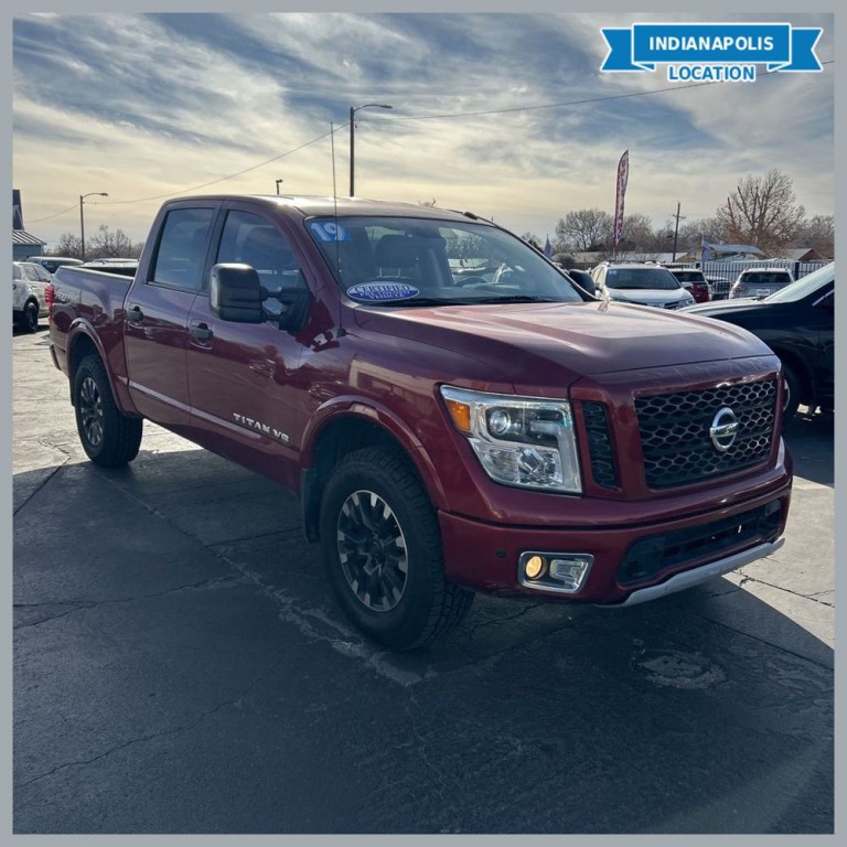 2019 Nissan Titan Image 1