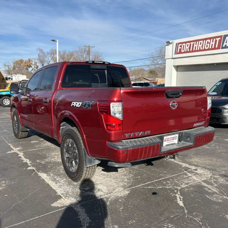 2019 Nissan Titan Image 6