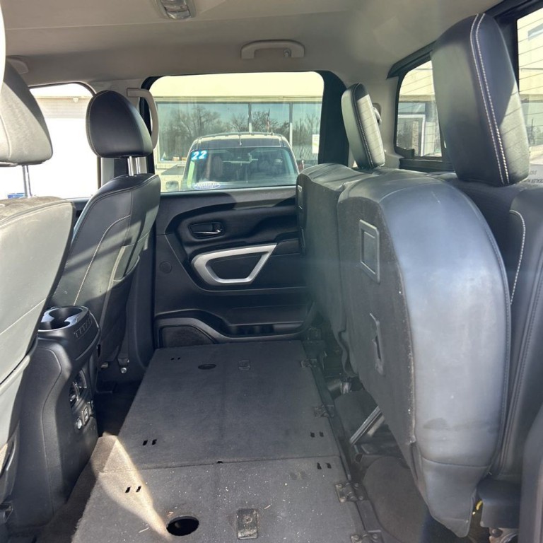 2019 Nissan Titan Image 15