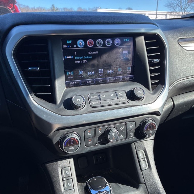 2018 GMC Acadia Image 11