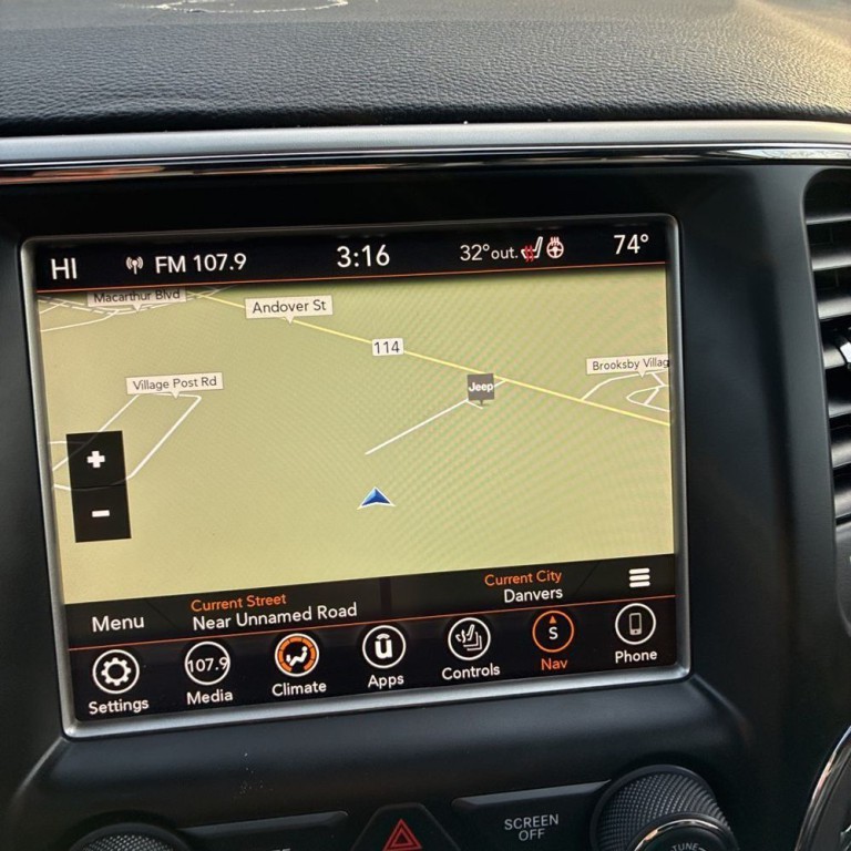 2018 Jeep Grand Cherokee Image 11